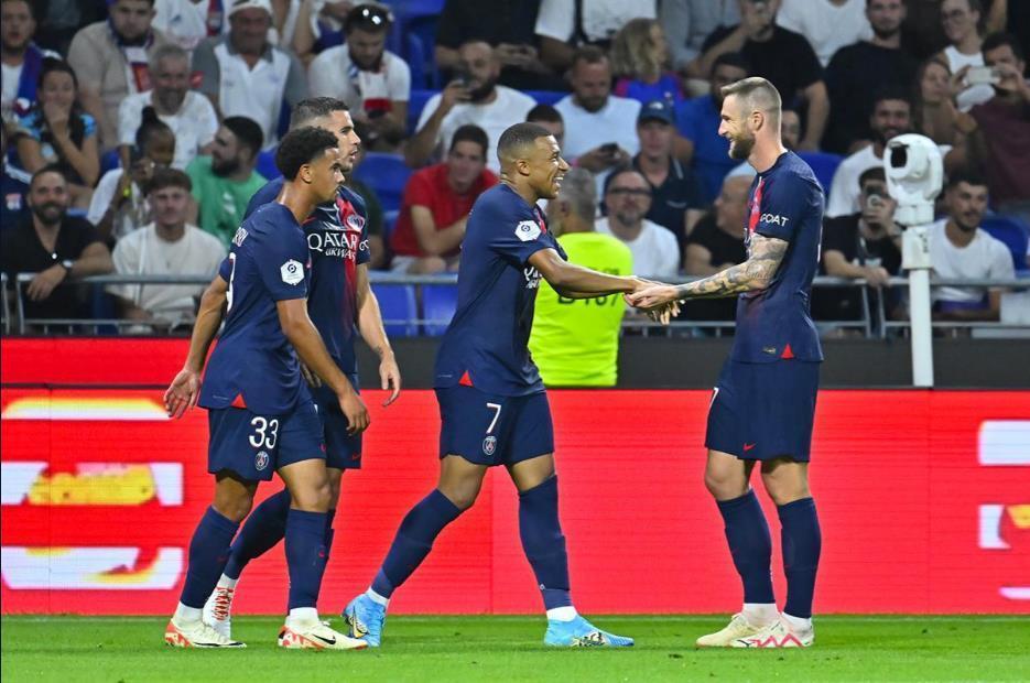  法甲豪门巴黎圣日耳曼，主场轻取三分展统治力  